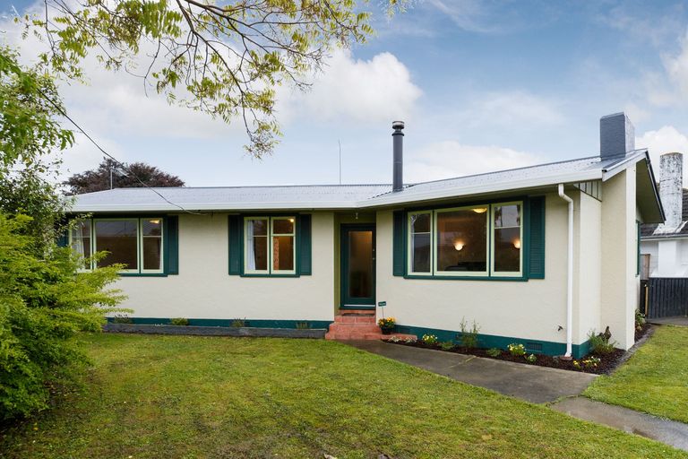 Photo of property in 127 Gillespies Line, Cloverlea, Palmerston North, 4412