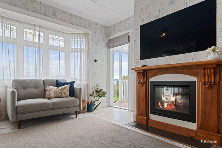 Photo of property in 9 Willow Avenue, Hannahs Bay, Rotorua, 3010