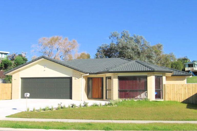 Photo of property in 46 Leafield Crescent, Henderson, Auckland, 0612