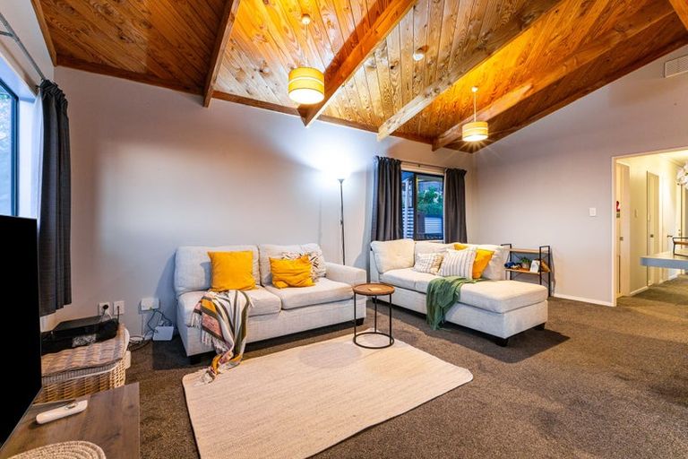 Photo of property in 21 Doncaster Terrace, Ascot Park, Porirua, 5024