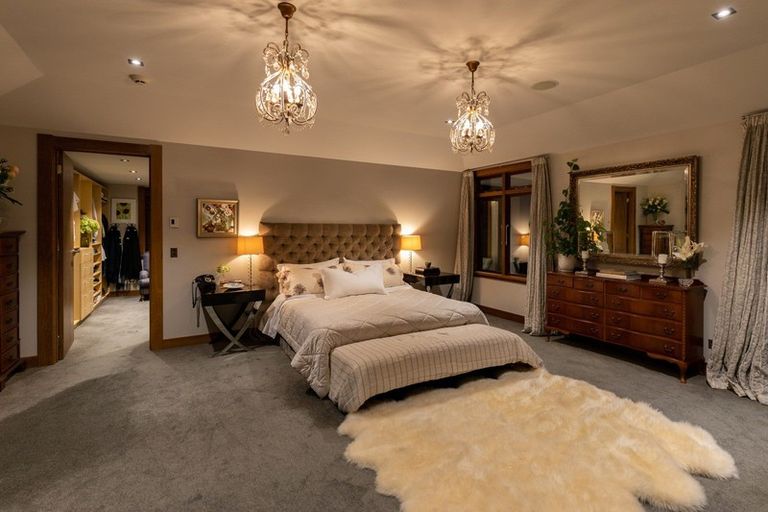 Photo of property in 19 Tosswill Road, Tahunanui, Nelson, 7011