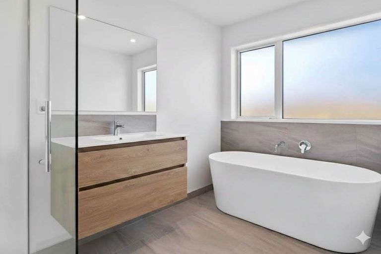 Photo of property in 23 Cousins Street, Woodend, 7610