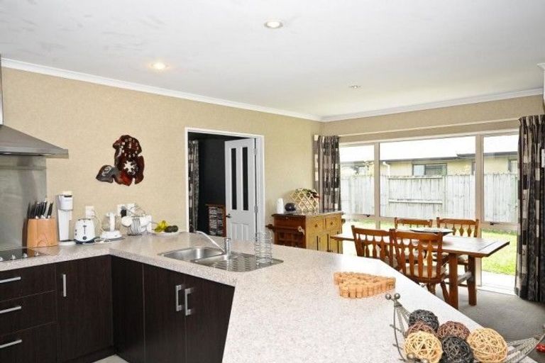 Photo of property in 3 Whitford Place, Rototuna North, Hamilton, 3210