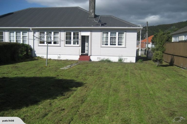 Photo of property in 13-15 Gillespie Street, Taita, Lower Hutt, 5011