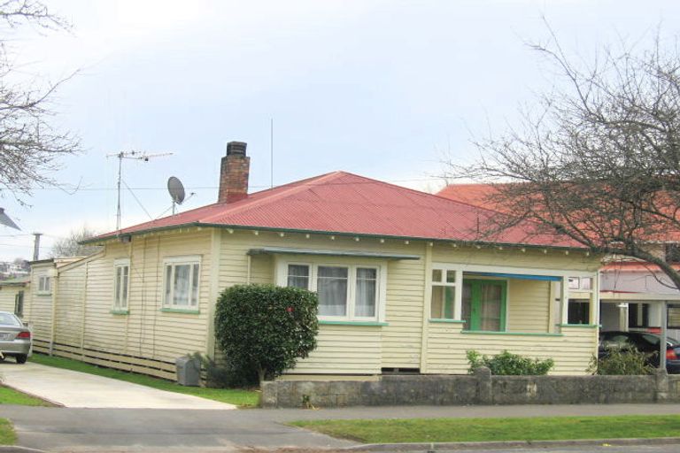 Photo of property in 2 Lyon Street, Frankton, Hamilton, 3204