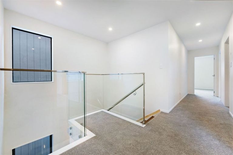 Photo of property in 25 Coast Garden Drive, Hobsonville, Auckland, 0616