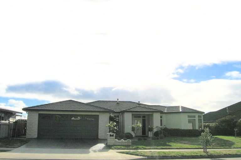 Photo of property in 20 Quadrant Heights, Paraparaumu, 5032