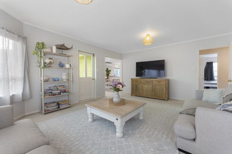 Photo of property in 2 Fauchelle Court, Feilding, 4702