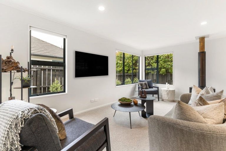 Photo of property in 37b Elm Tree Avenue, Frankton, Queenstown, 9300