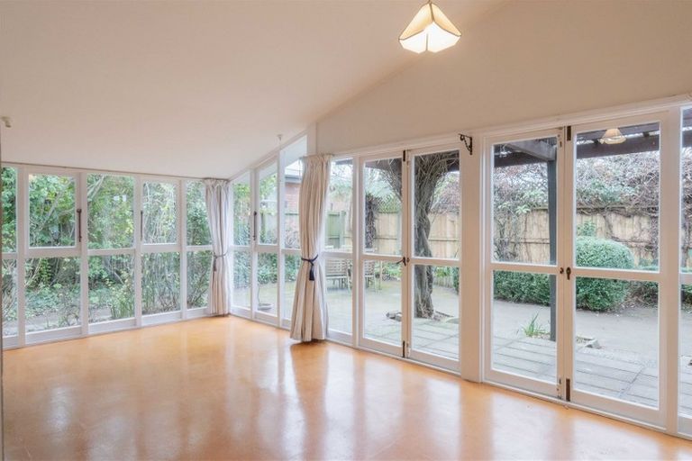 Photo of property in 101b Yaldhurst Road, Sockburn, Christchurch, 8042