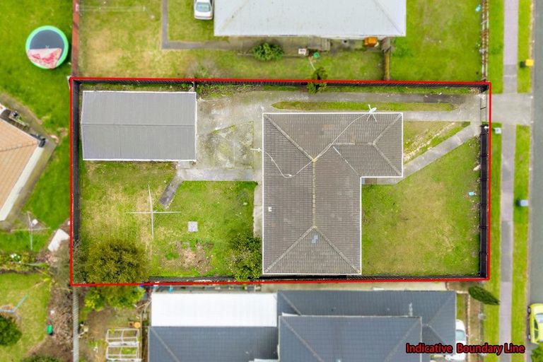 Photo of property in 11 Othello Drive, Clover Park, Auckland, 2023