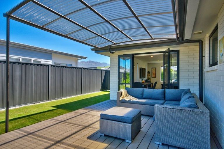 Photo of property in 24 Risinghurst Terrace, Lower Shotover, Queenstown, 9304