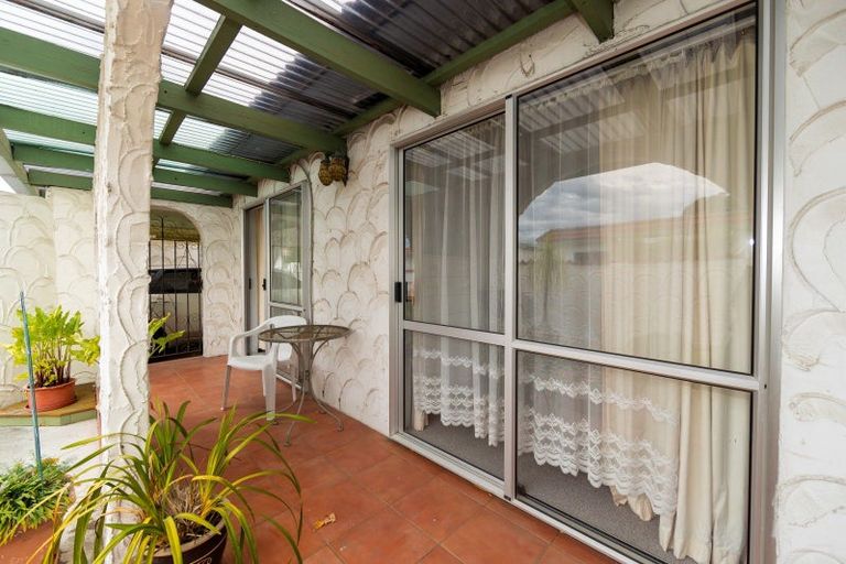 Photo of property in 10/283 Taradale Road, Pirimai, Napier, 4112