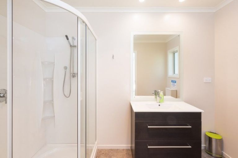 Photo of property in 28 Brough Place, Ngakuta Bay, Picton, 7281