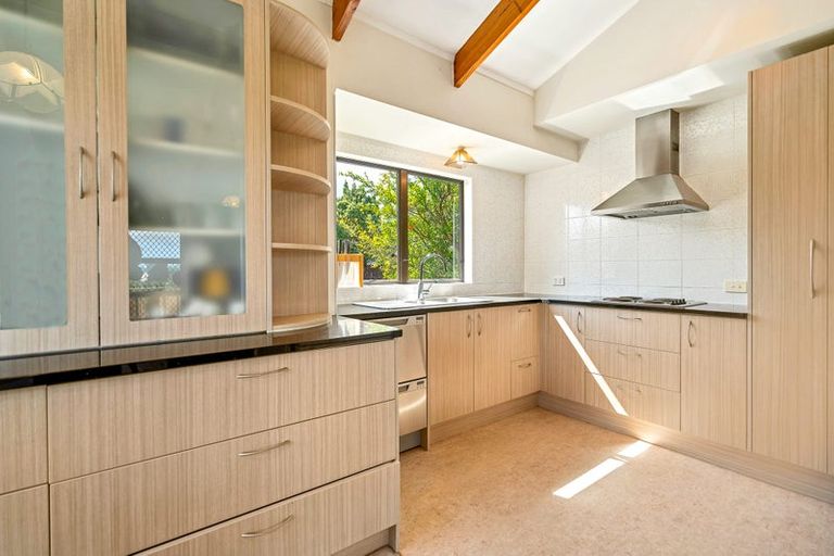 Photo of property in 246 Te Atatu Road, Te Atatu South, Auckland, 0610