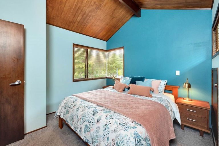 Photo of property in 9 Woodlands Avenue, Snells Beach, 0920