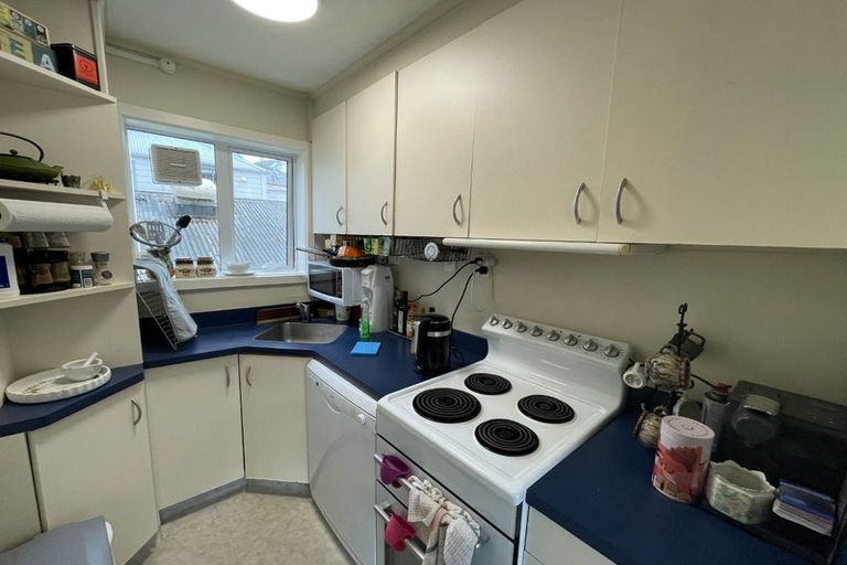 Photo of property in Windsor Court, 1/340 Tinakori Road, Thorndon, Wellington, 6011