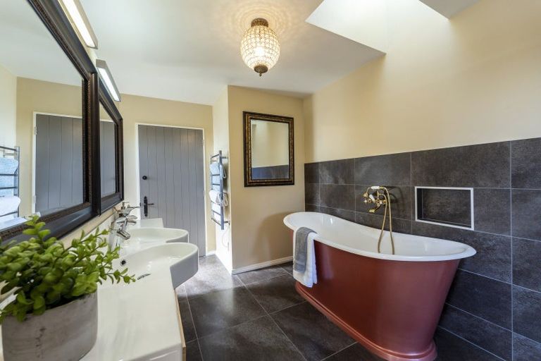 Photo of property in 14 Stanbury Avenue, Somerfield, Christchurch, 8024