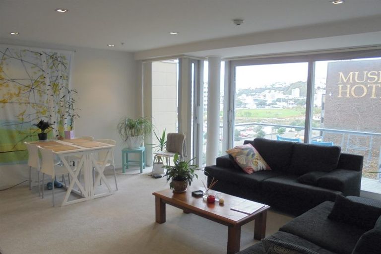 Photo of property in Piermont Apartments, 4h/82 Cable Street, Te Aro, Wellington, 6011
