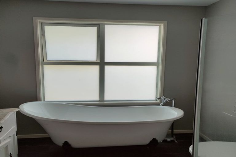 Photo of property in 303b Otumoetai Road, Otumoetai, Tauranga, 3110