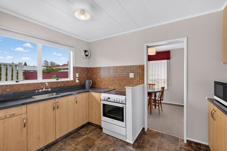 Photo of property in 1/22 Avondale Road, Taradale, Napier, 4112