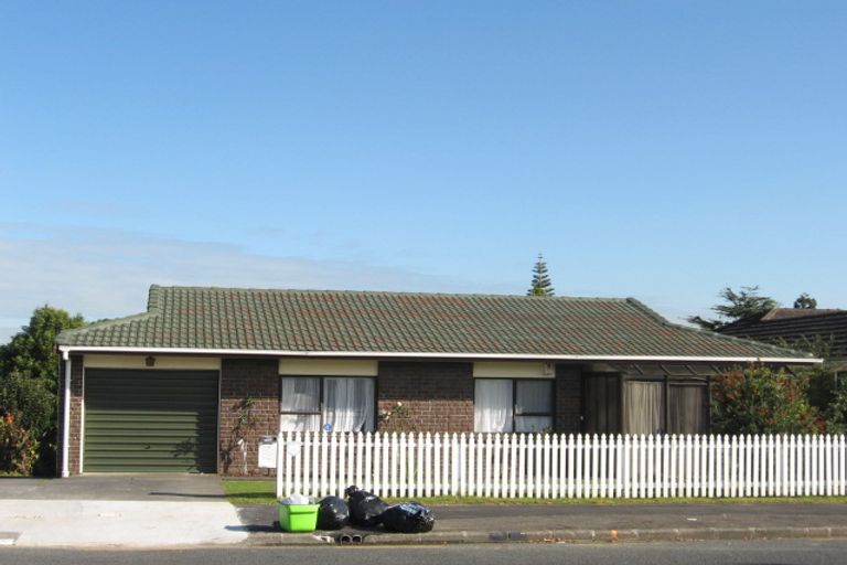 Photo of property in 1/40 Tawa Crescent, Manurewa, Auckland, 2102