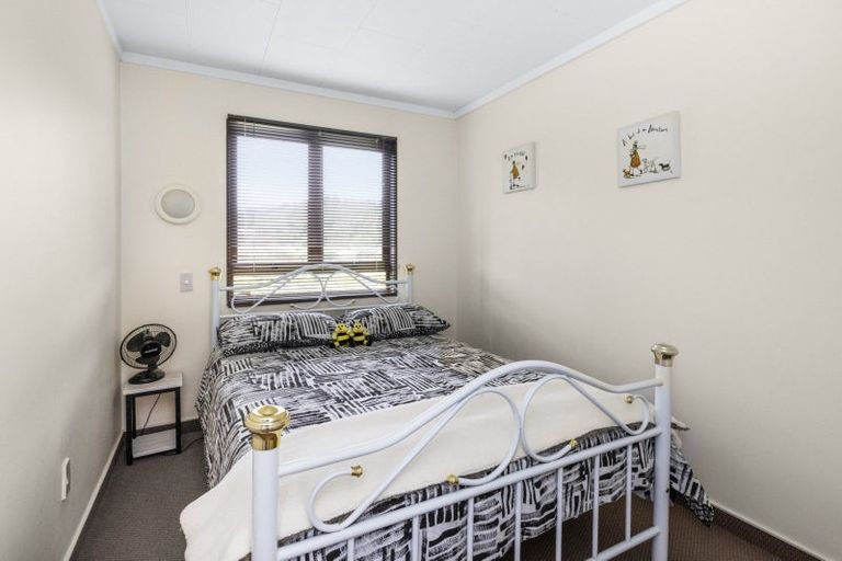 Photo of property in 30a Enfield Road, Hospital Hill, Napier, 4110