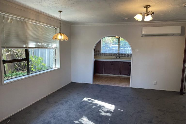 Photo of property in 2/4 Sayers Crescent, Ilam, Christchurch, 8041