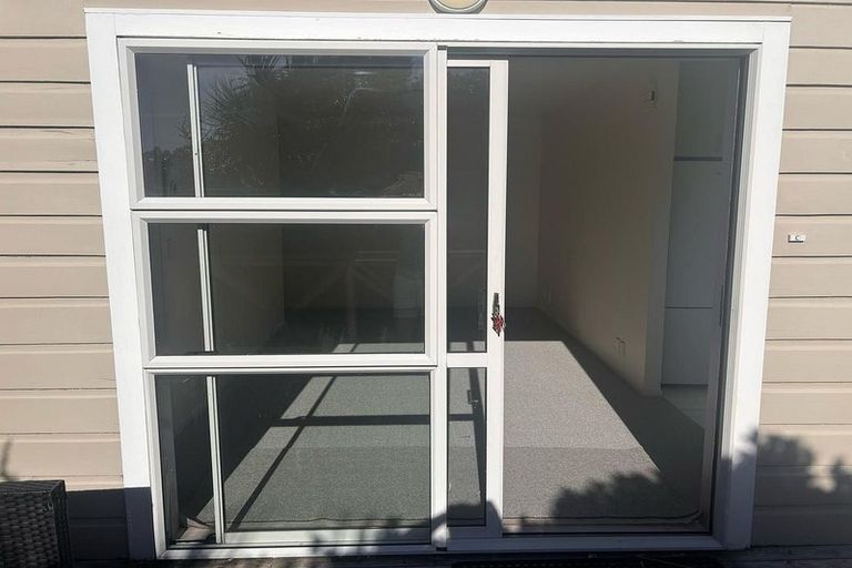 Photo of property in 90 Karepa Street, Brooklyn, Wellington, 6021