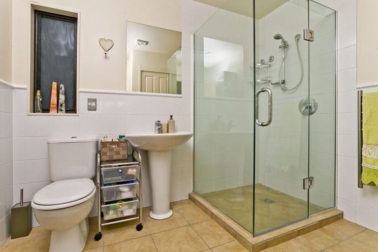 Photo of property in 13/7 The Avenue, Albany, Auckland, 0632