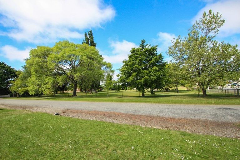 Photo of property in 15 Williams Street, Maheno, Oamaru, 9495