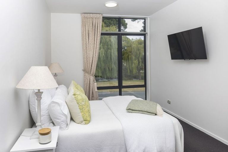 Photo of property in 1/2a Dorset Street, Christchurch Central, Christchurch, 8013