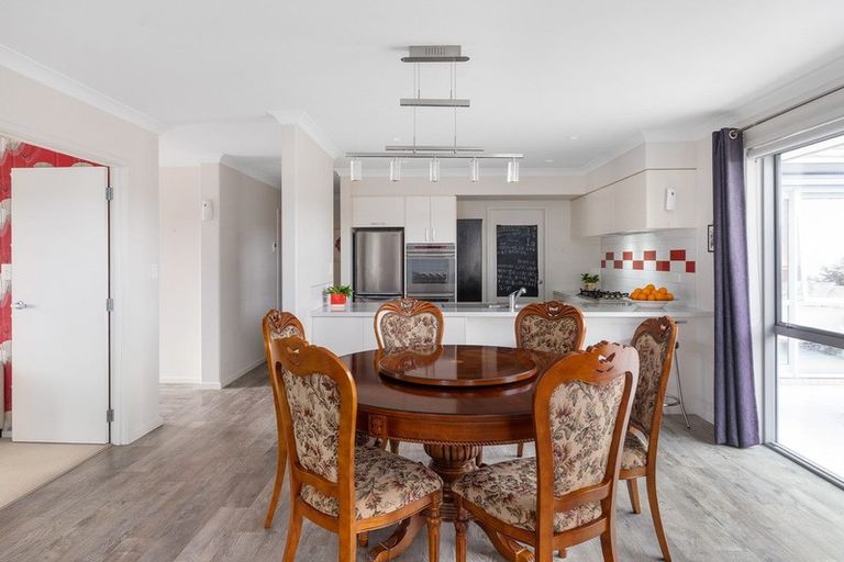 Photo of property in 34 Oakwood Way, Papamoa Beach, Papamoa, 3118