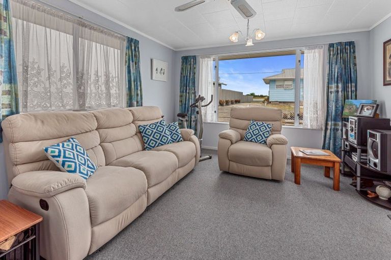 Photo of property in 1979 Ngunguru Road, Ngunguru, Whangarei, 0173