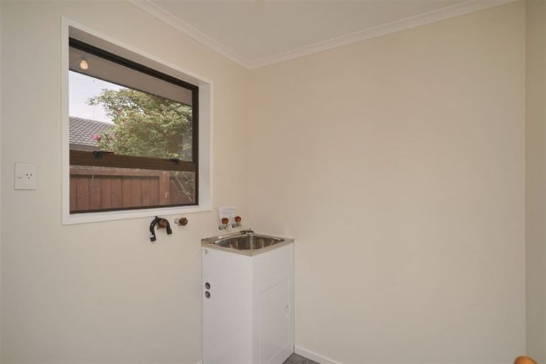 Photo of property in 8 Ridder Place, Halswell, Christchurch, 8025