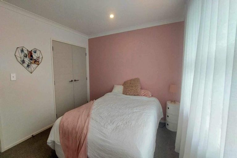 Photo of property in 63 Awataha Crescent, Pyes Pa, Tauranga, 3110