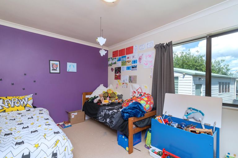 Photo of property in 20 Rewarewa Street, Owhata, Rotorua, 3010