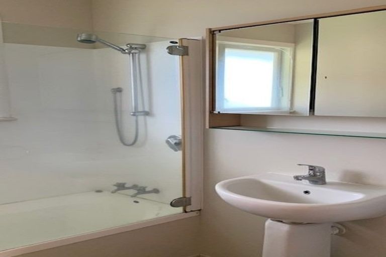 Photo of property in 3/264 Lake Road, Hauraki, Auckland, 0622