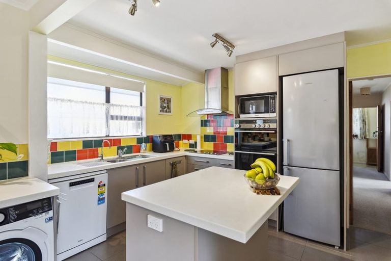 Photo of property in 20 Rimu Street, Waikanae, 5036