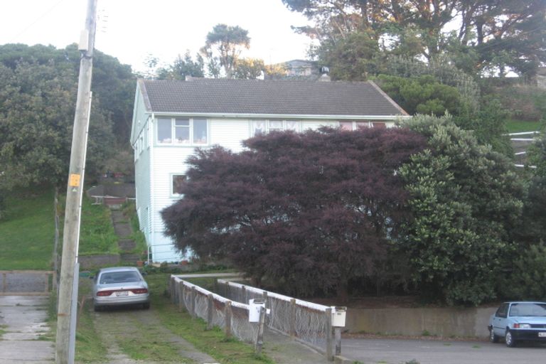 Photo of property in 154 Champion Street, Cannons Creek, Porirua, 5024