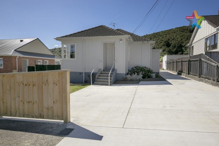 Photo of property in 56 Wilkie Crescent, Naenae, Lower Hutt, 5011