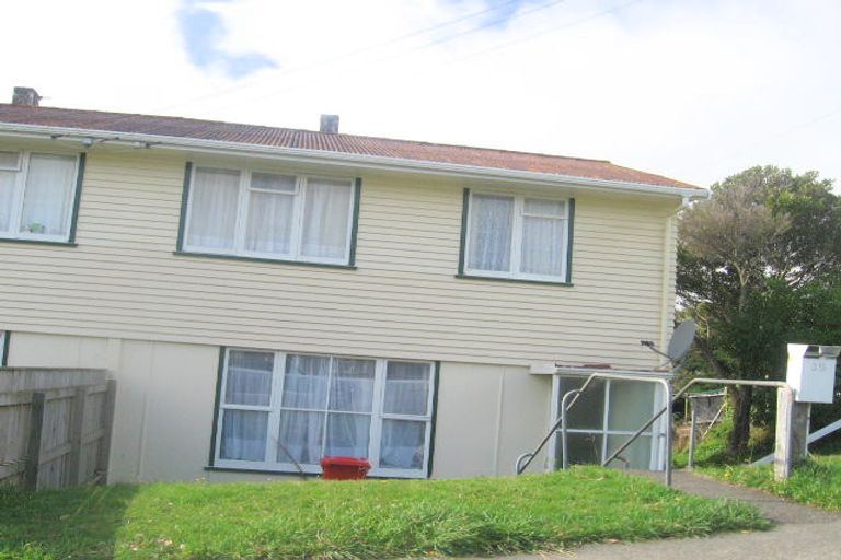 Photo of property in 37 Gear Terrace, Ranui, Porirua, 5024