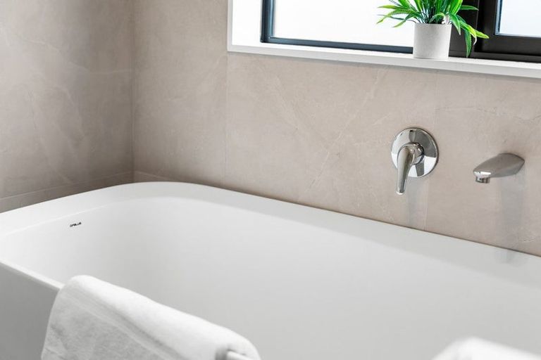 Photo of property in 12 Nanjing Road, Pukekohe, 2120