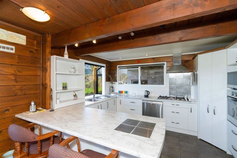 Photo of property in 12 Pohutukawa Crescent, Raumati Beach, Paraparaumu, 5032