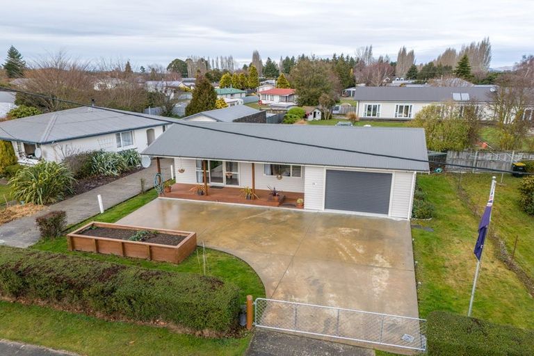 Photo of property in 26 Kent Street, Riversdale, 9776