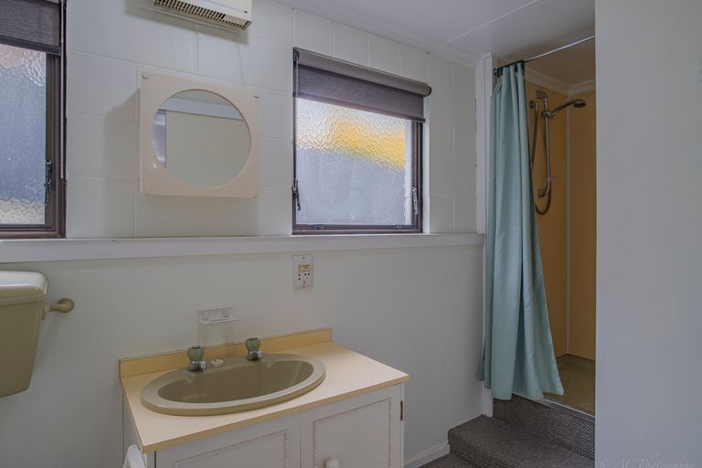 Photo of property in 76 Arthur Street, Seaview, Timaru, 7910