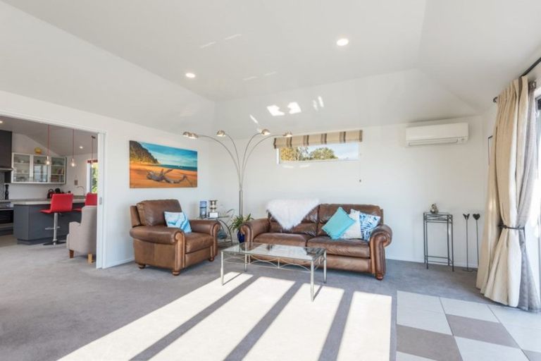 Photo of property in 2e Clairmont Heights, Stoke, Nelson, 7011