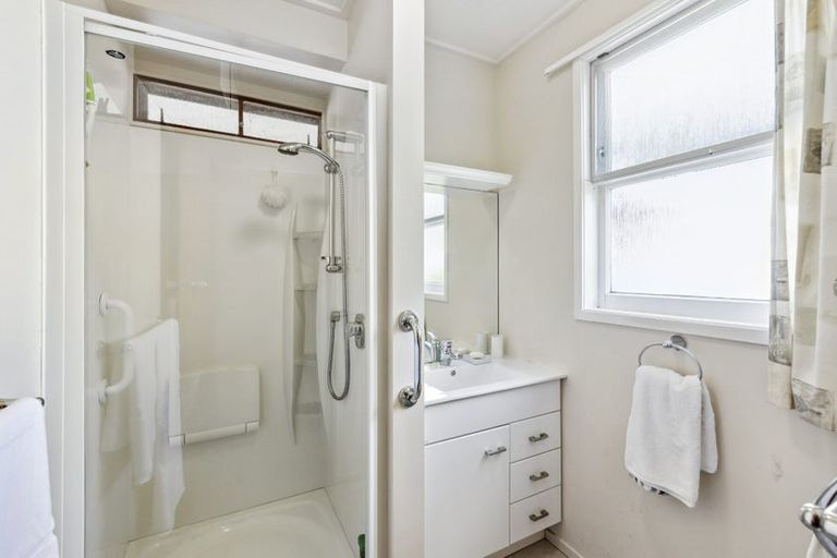 Photo of property in 20 Rimu Street, Waikanae, 5036