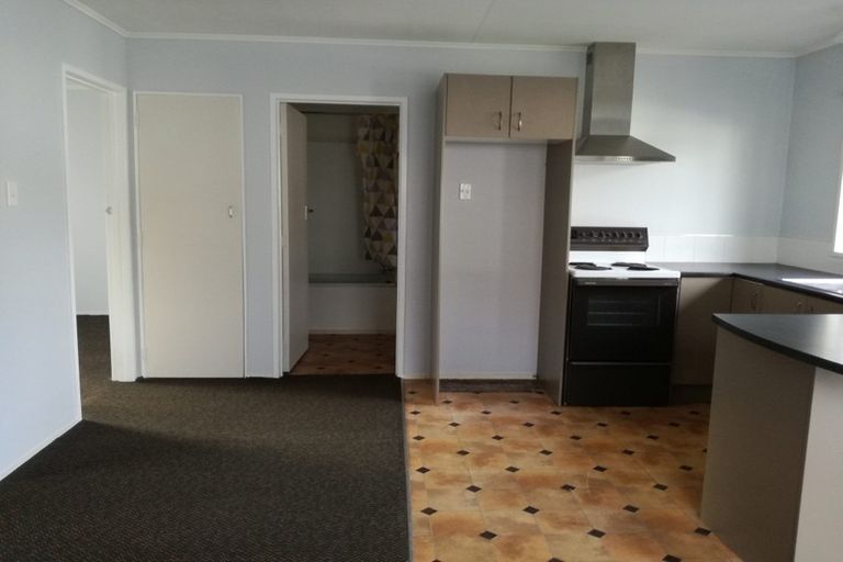 Photo of property in 6 Kenmore Street, Westown, New Plymouth, 4310