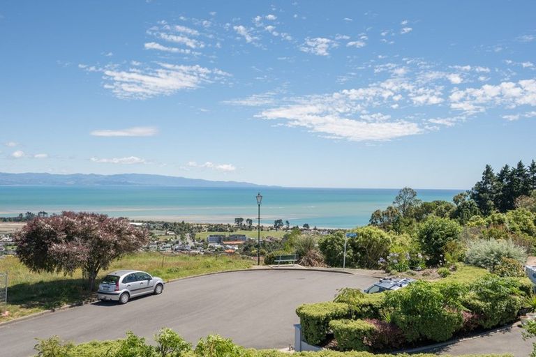 Photo of property in 24 Zeehaen Place, Britannia Heights, Nelson, 7010